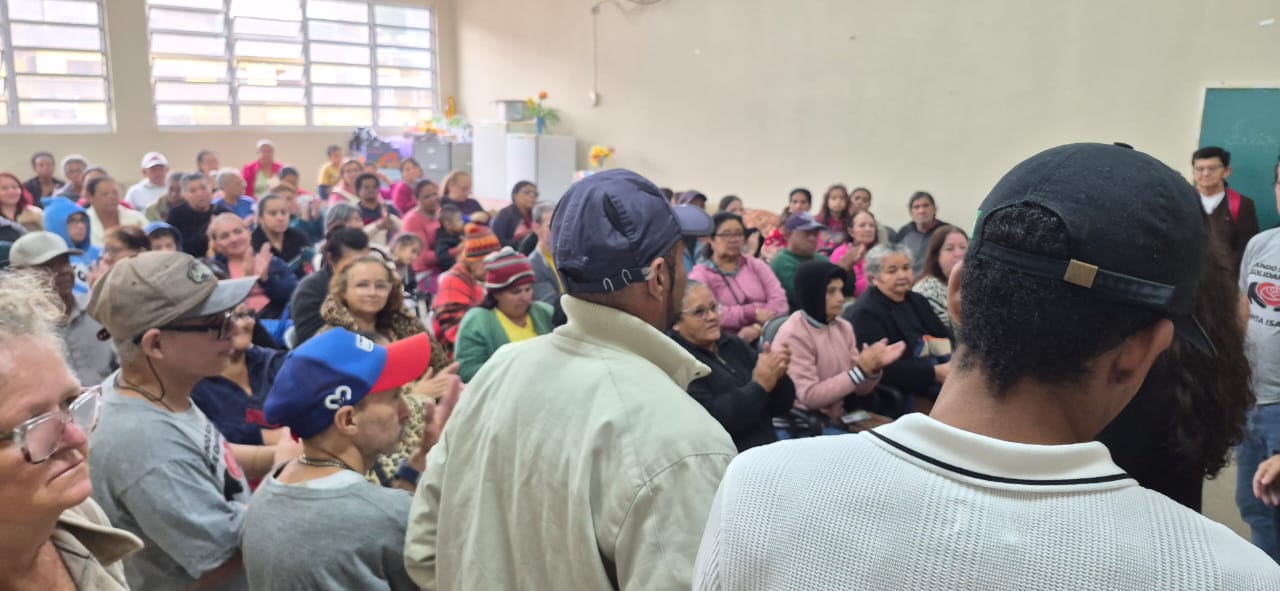 Fundo Social entrega 300 cestas básicas para famílias do Jardim Eldorado