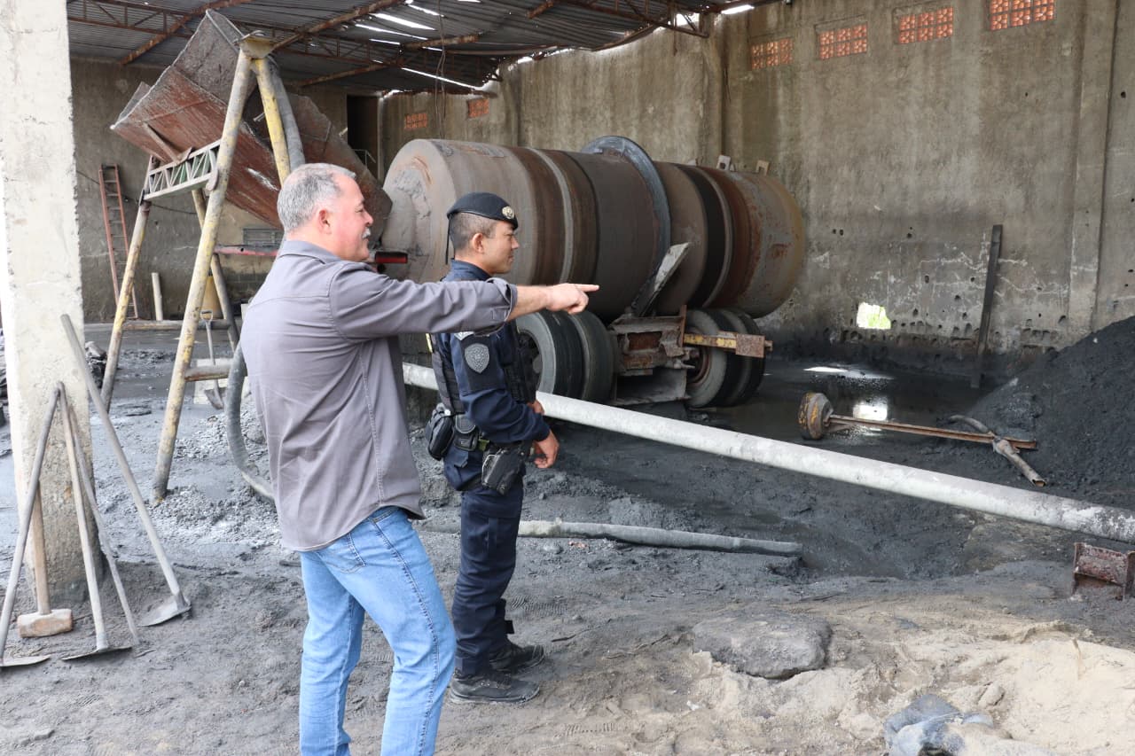 Crime ambiental em Suzano é identificado após denúncia de descarte irregular no rio Jaguari