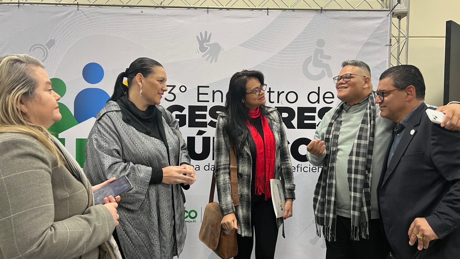 Arujá apresenta ações de inclusão da pessoa com deficiência em encontro de gestores públicos