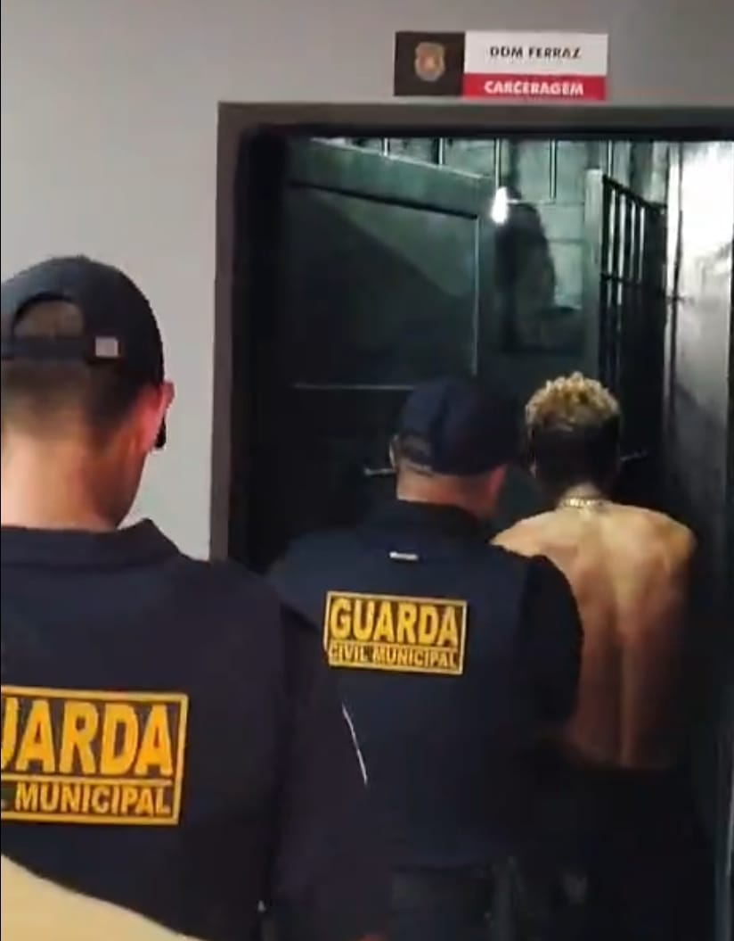 GCM de Ferraz prende agressor por violência doméstica e descumprimento de medida protetiva