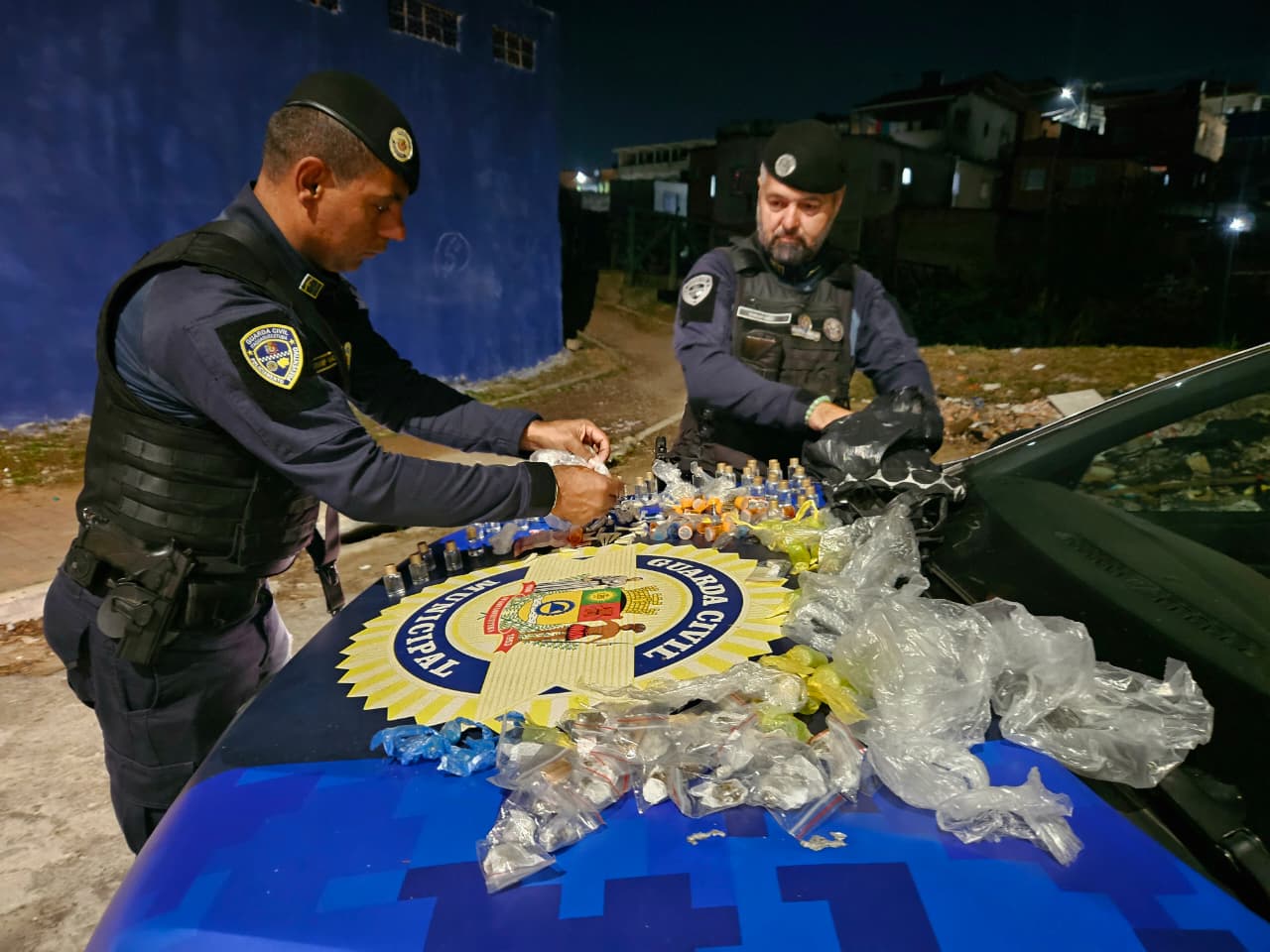 Operação Tráfico Zero prende dois homens e apreende 4,4 mil porções de drogas em Itaquá