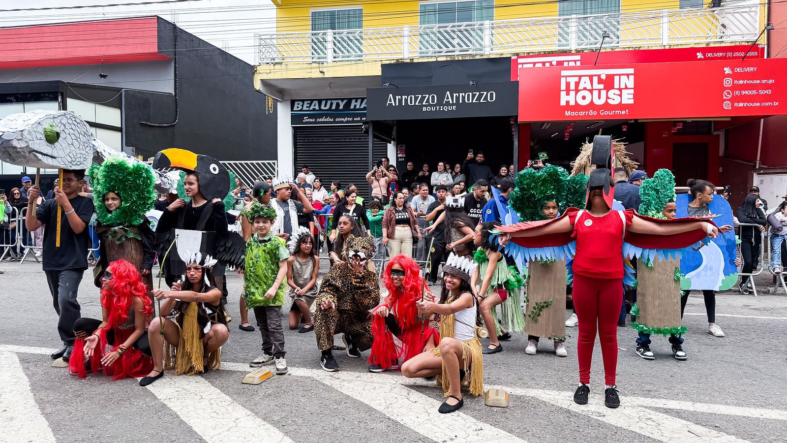 Arujá promove Desfile Ecológico com crianças e Ecofanfarra