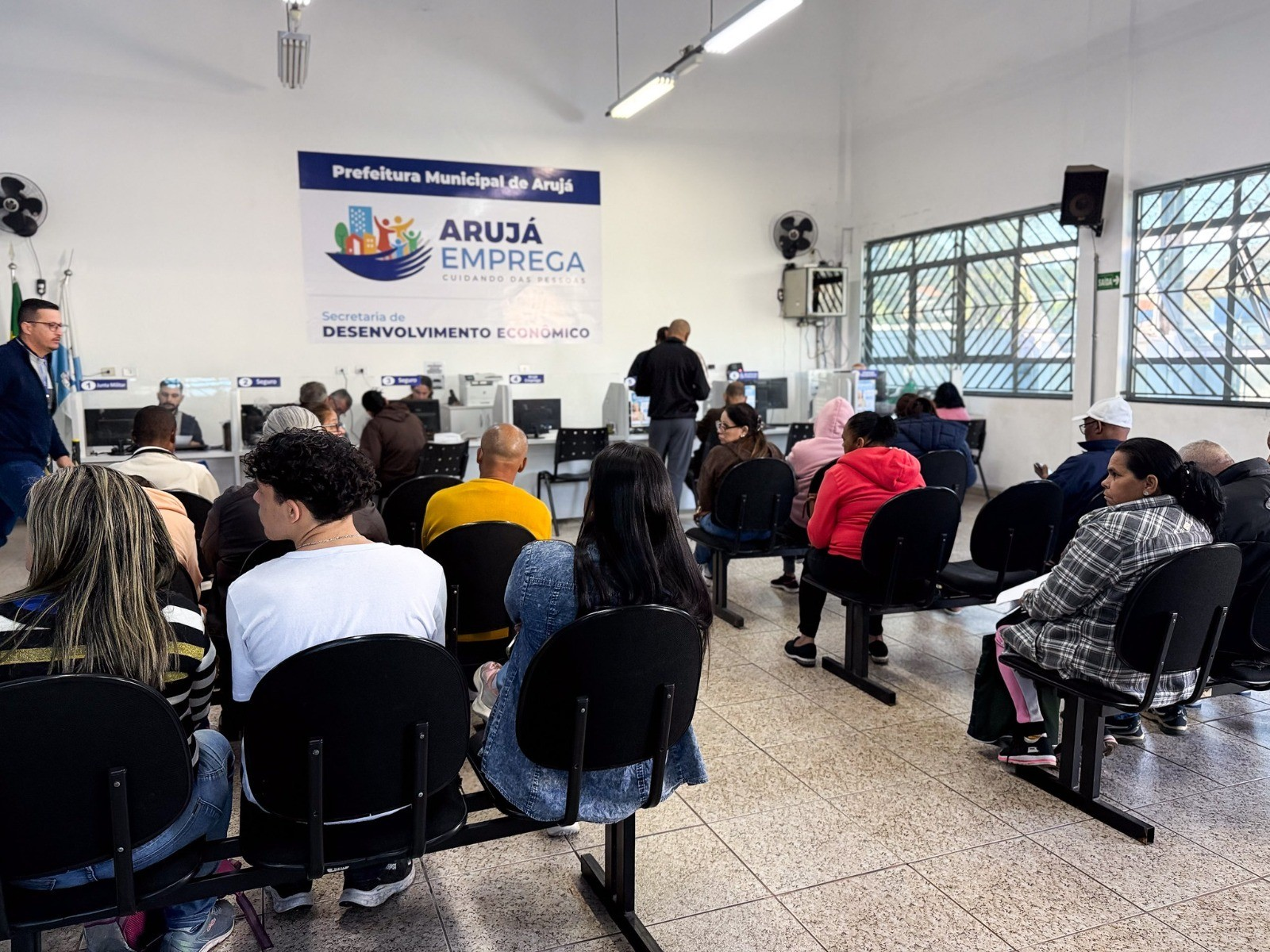 Arujá abre 125 vagas de emprego; veja como se candidatar